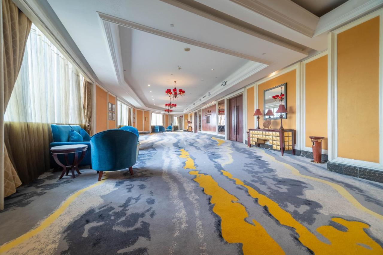 Ramada Yichang Hotel Eksteriør bilde