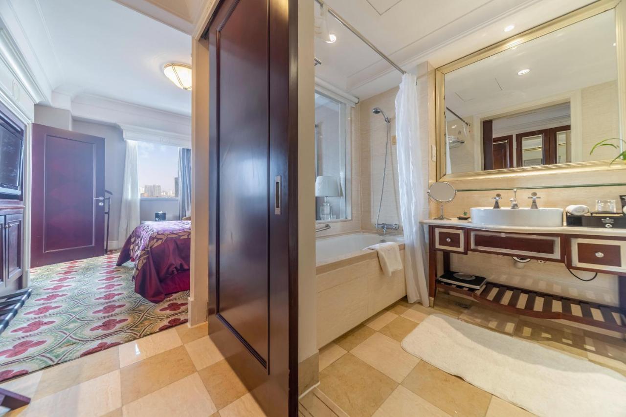 Ramada Yichang Hotel Eksteriør bilde