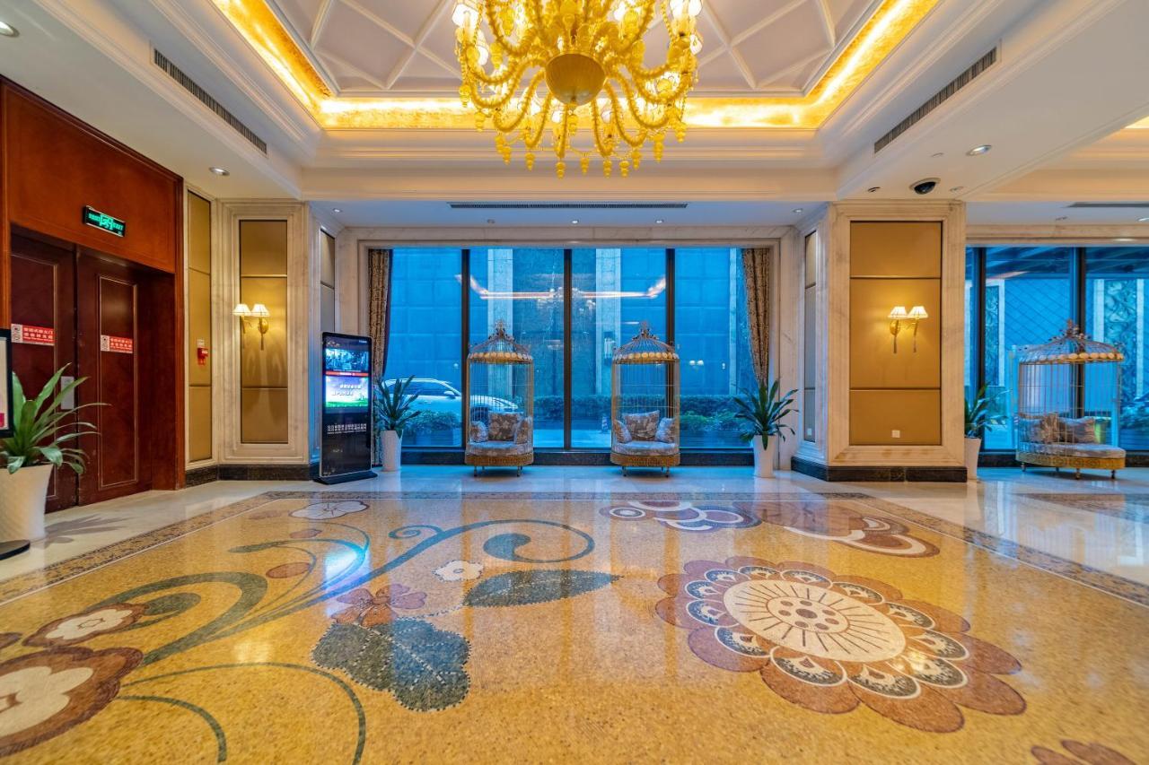 Ramada Yichang Hotel Eksteriør bilde