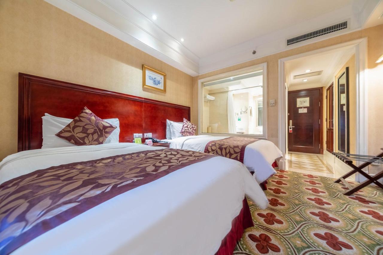 Ramada Yichang Hotel Eksteriør bilde