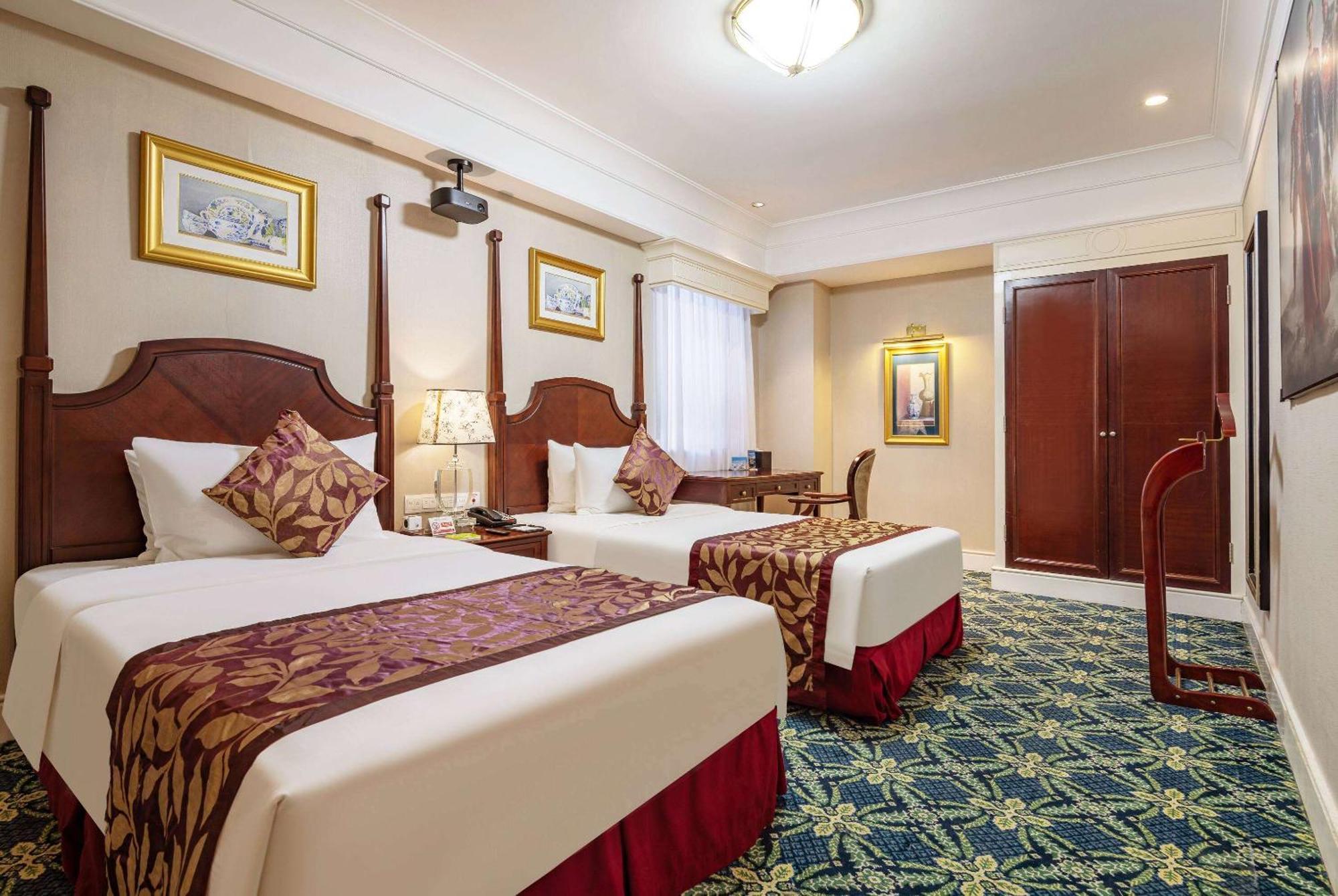 Ramada Yichang Hotel Eksteriør bilde