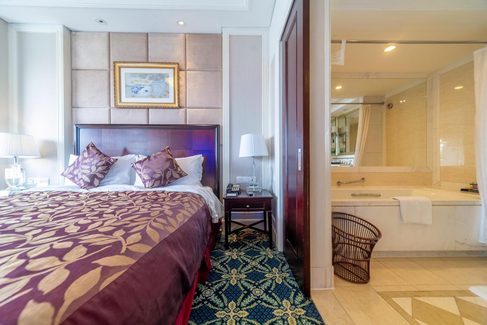 Ramada Yichang Hotel Eksteriør bilde