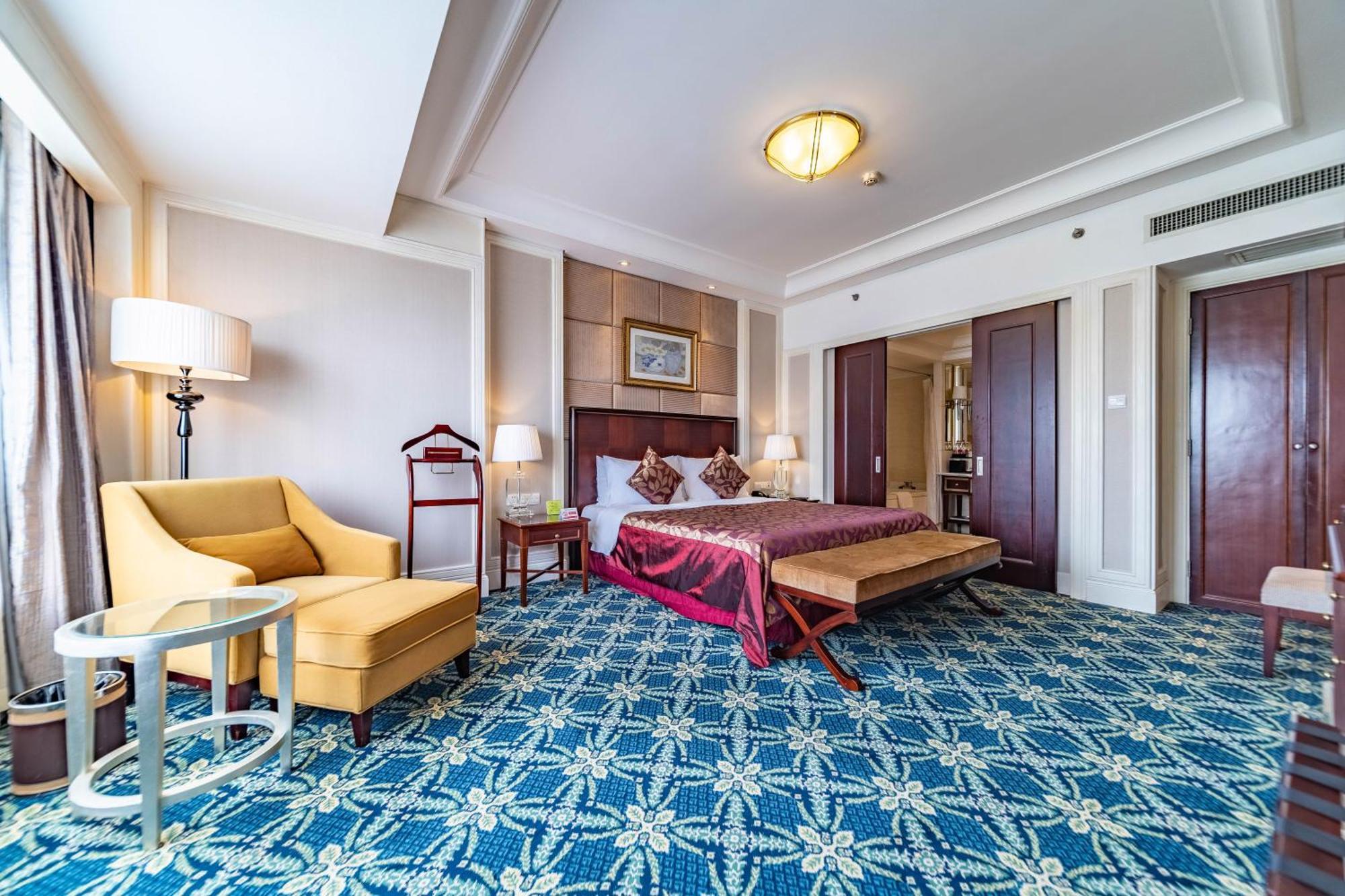 Ramada Yichang Hotel Eksteriør bilde