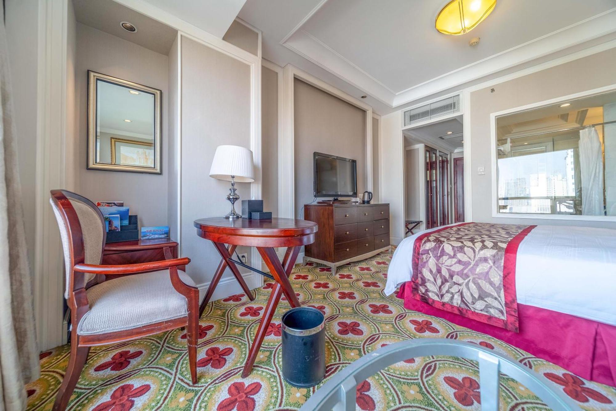 Ramada Yichang Hotel Eksteriør bilde